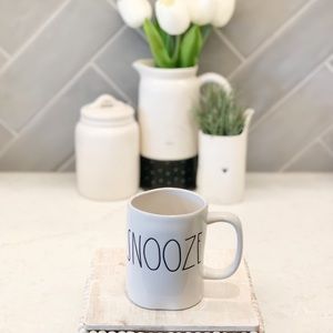🚨 LAST CHANCE. CLOSING 9.16 🚨 Rae Dunn SNOOZE Mug